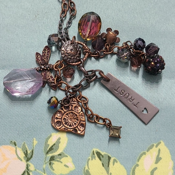 Costume necklace - Picture 2 of 4